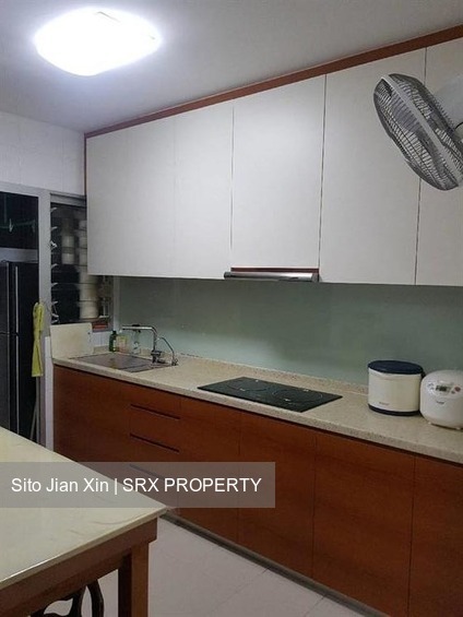 Rivervale Crescent thumbnail photo